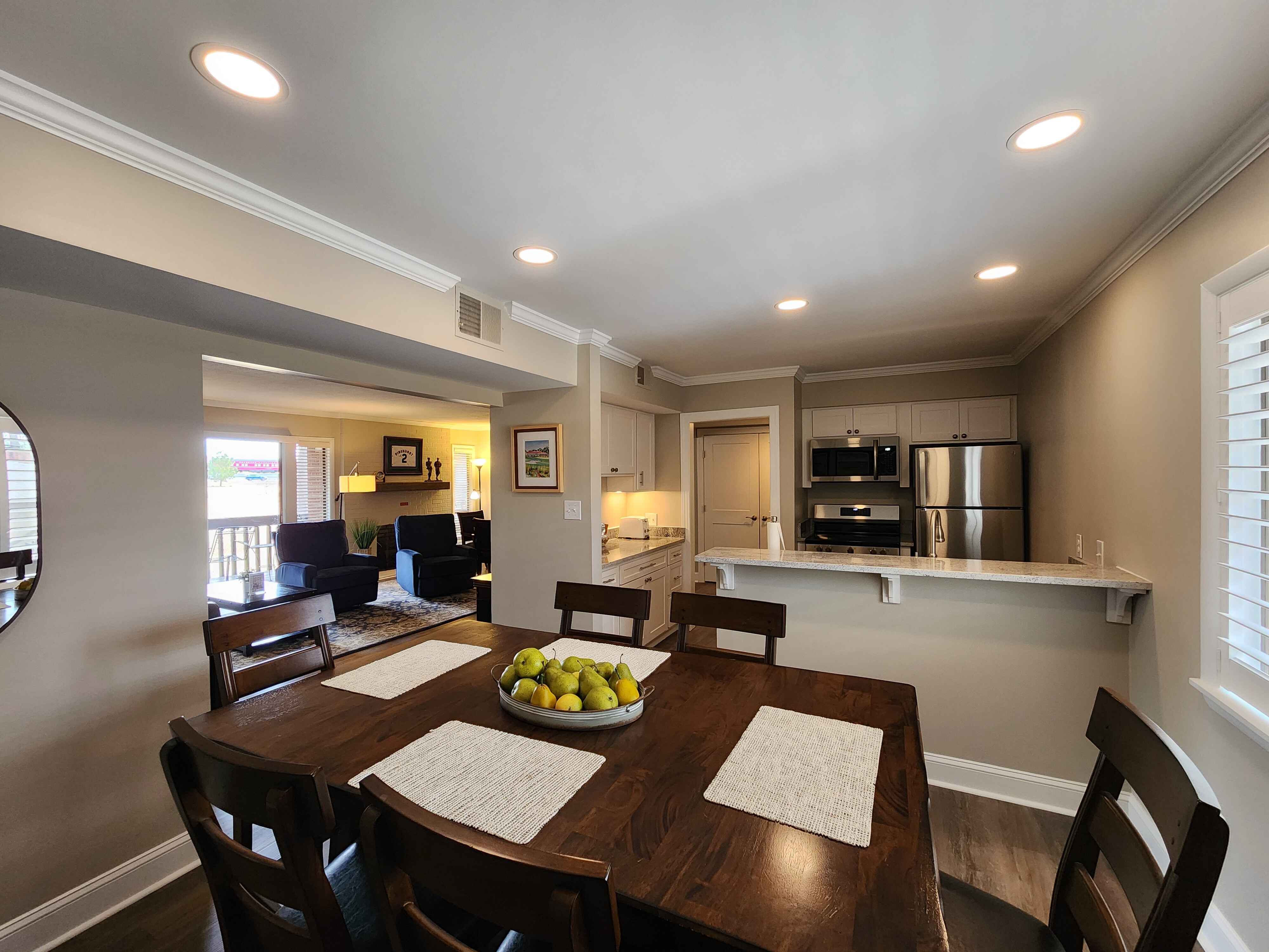 Golf Terrace 208 Kitchen and Dining Room