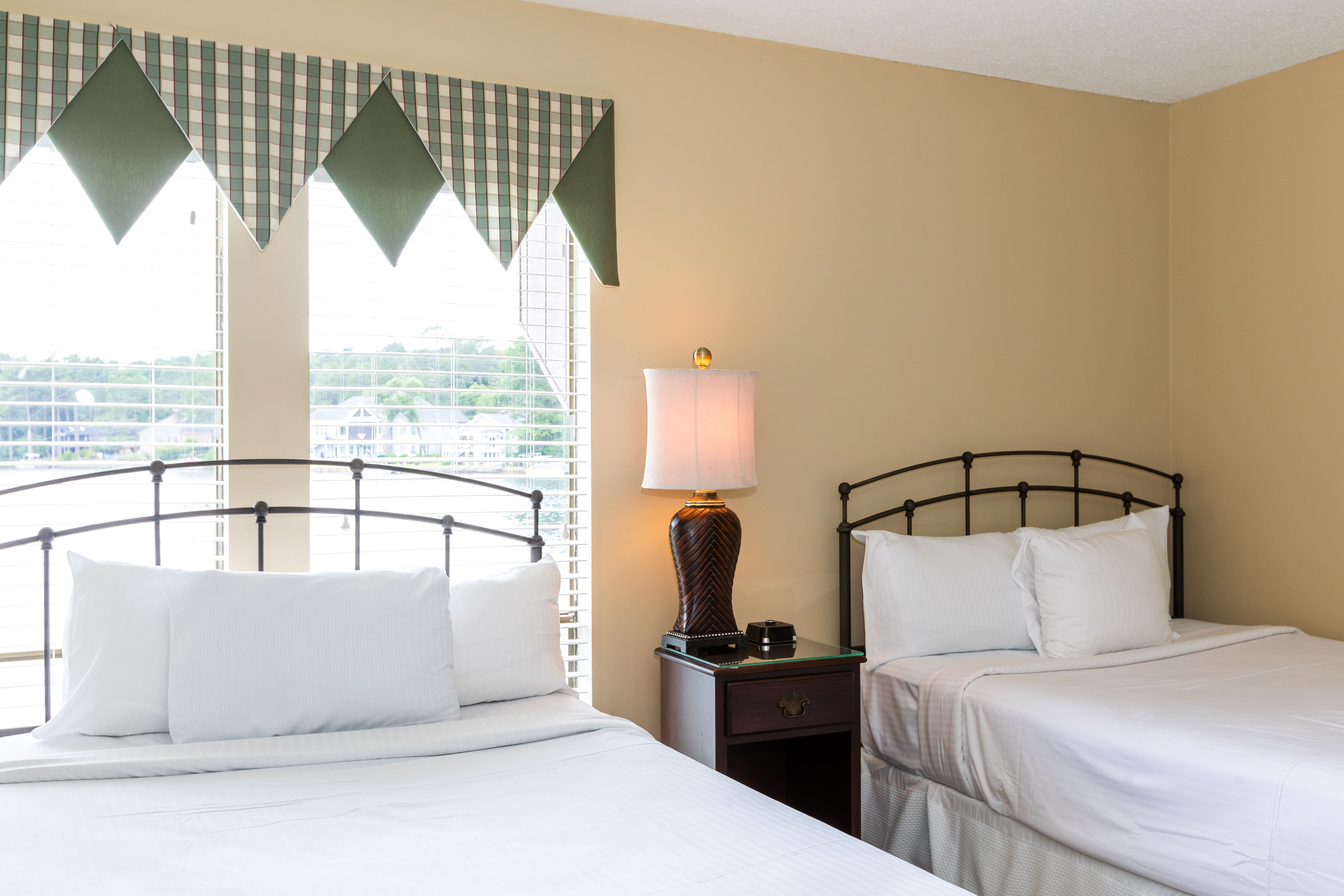 Lakeview #111_108-min