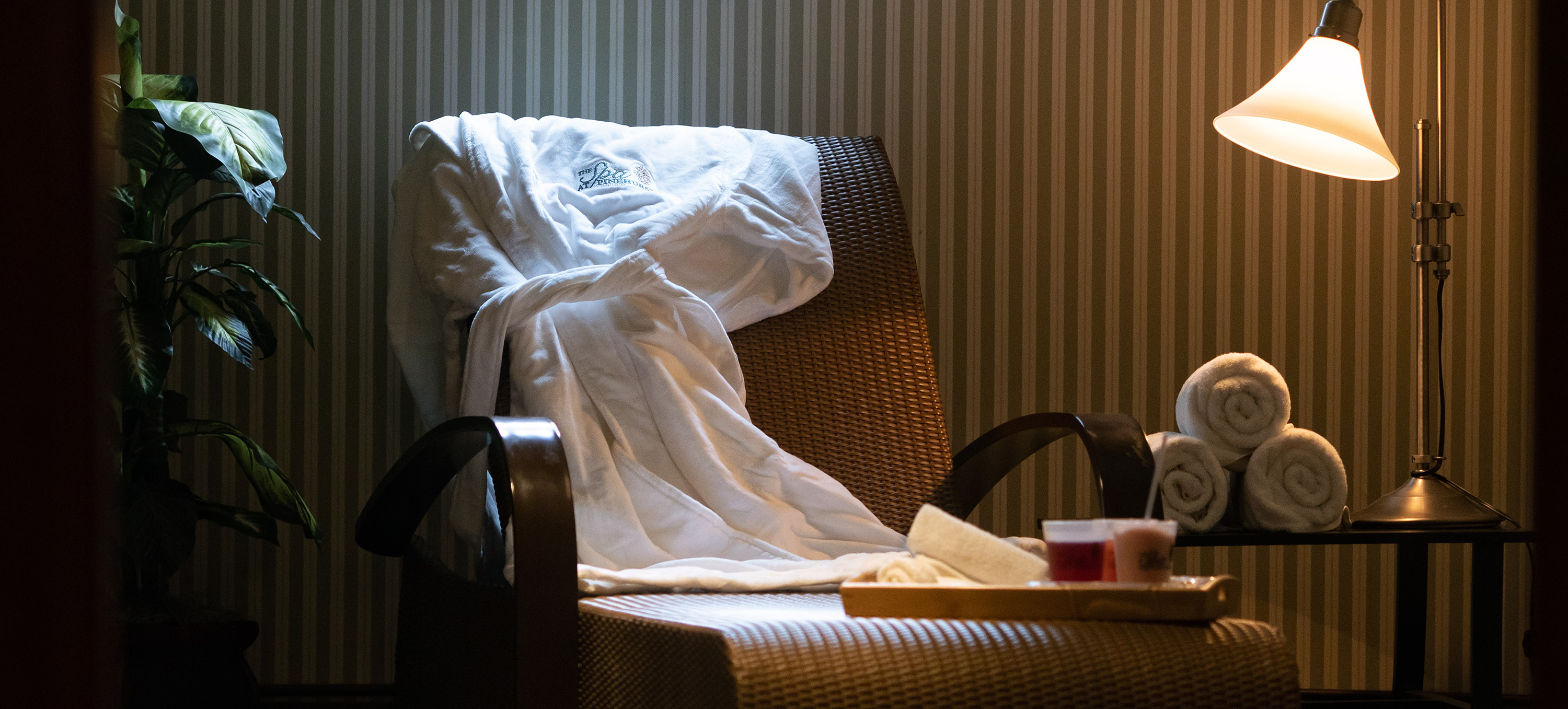 SPA_LoungeChair_Sayer_2022_edit